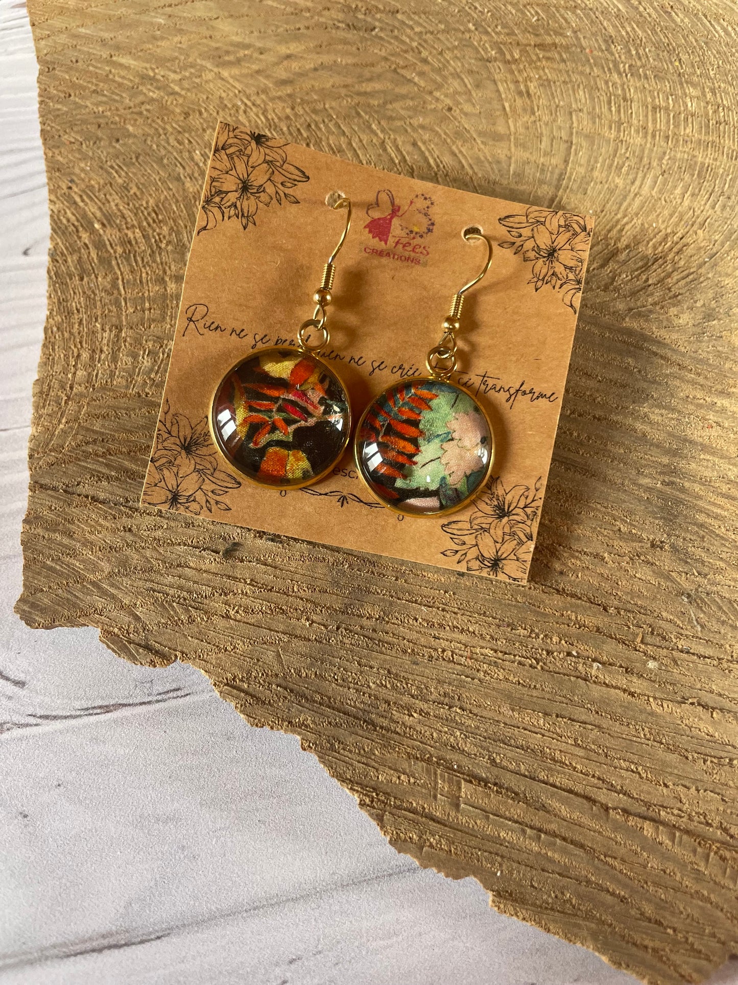 Boucles d'oreilles chute de tissus