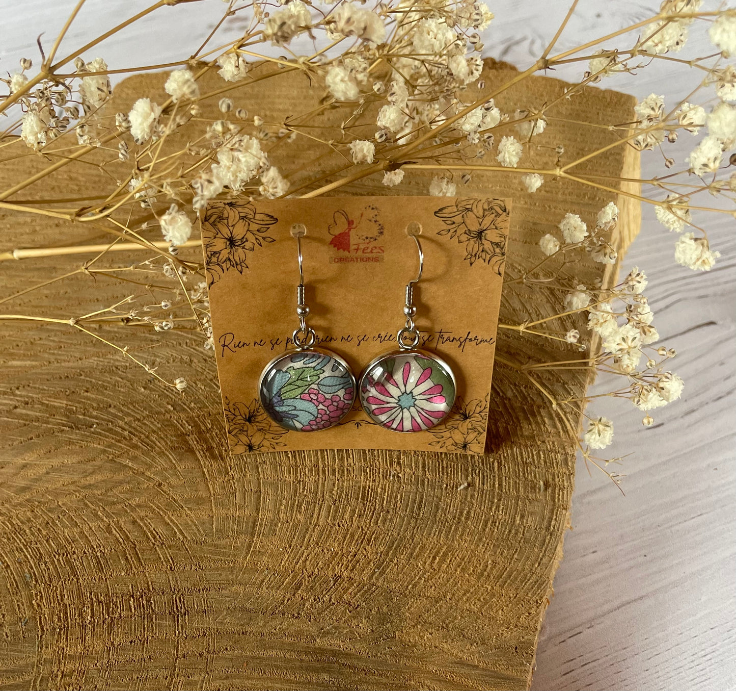 Boucles d'oreilles chute de tissus
