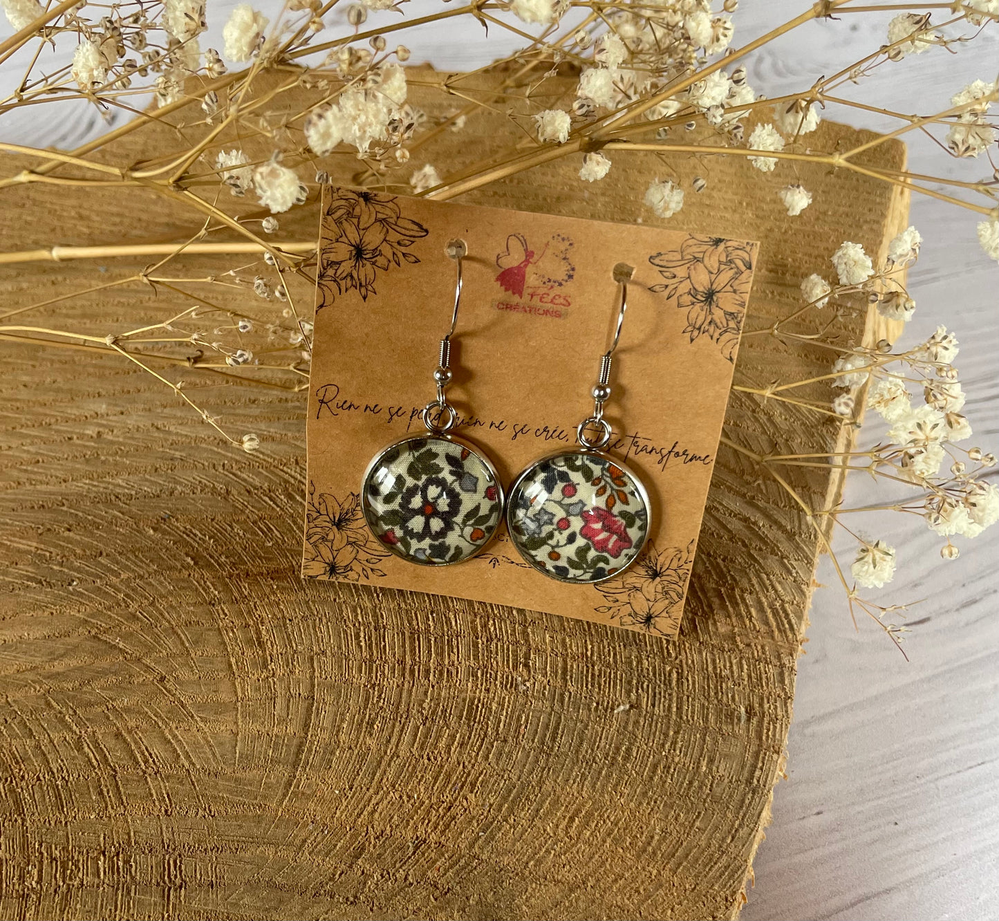 Boucles d'oreilles chute de tissus