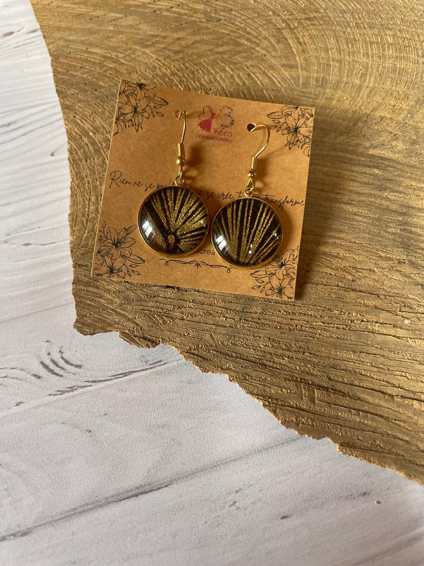 Boucles d'oreilles chute de tissus