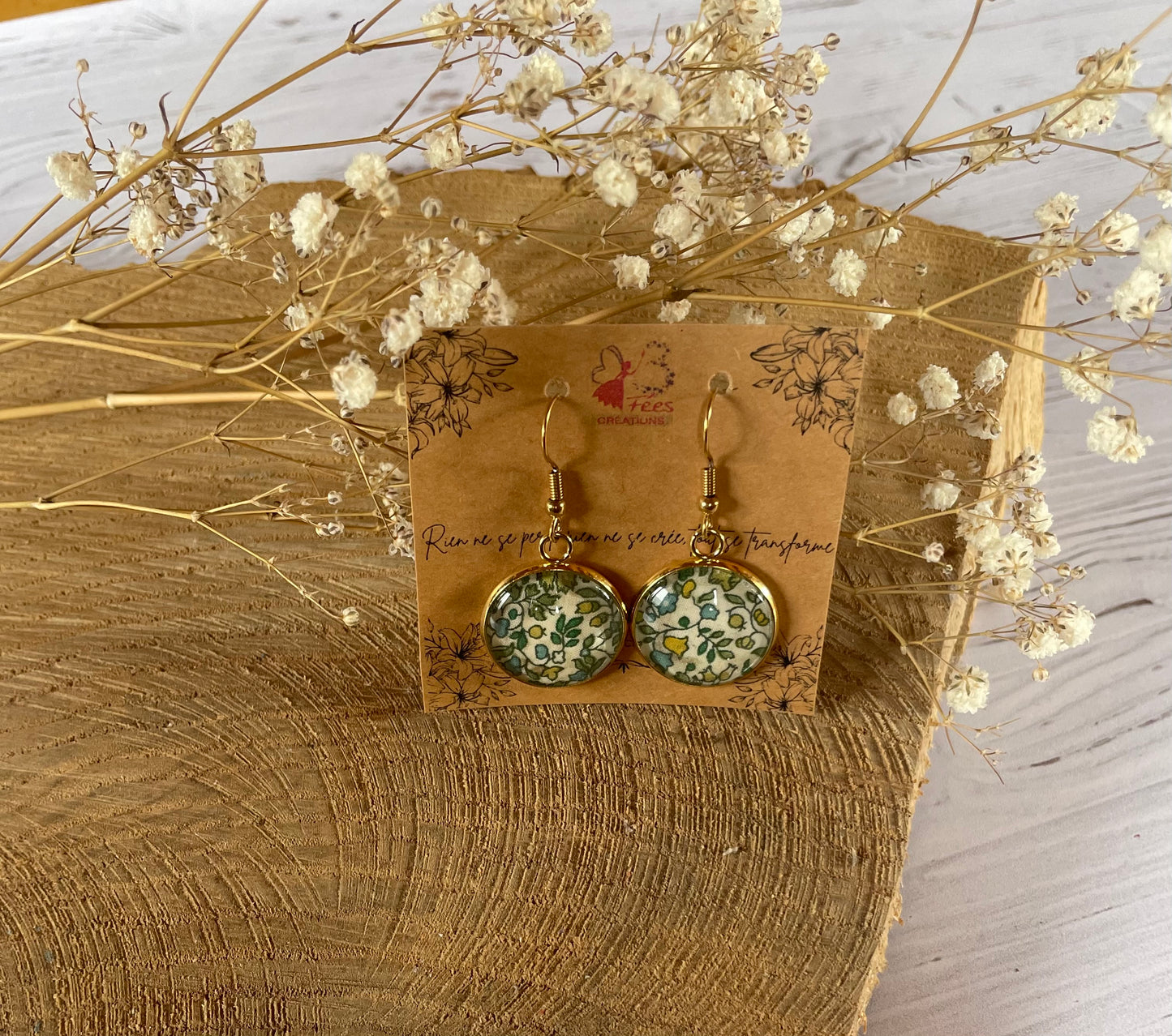 Boucles d'oreilles chute de tissus